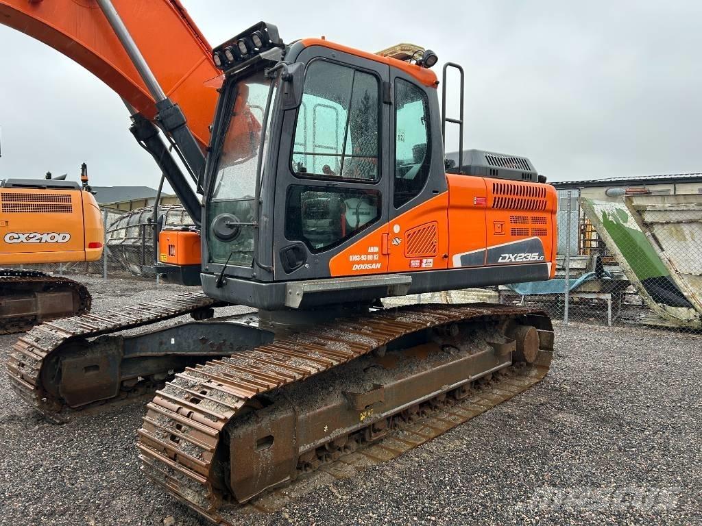 Doosan DX 235 LC-5 Bageri guseničari