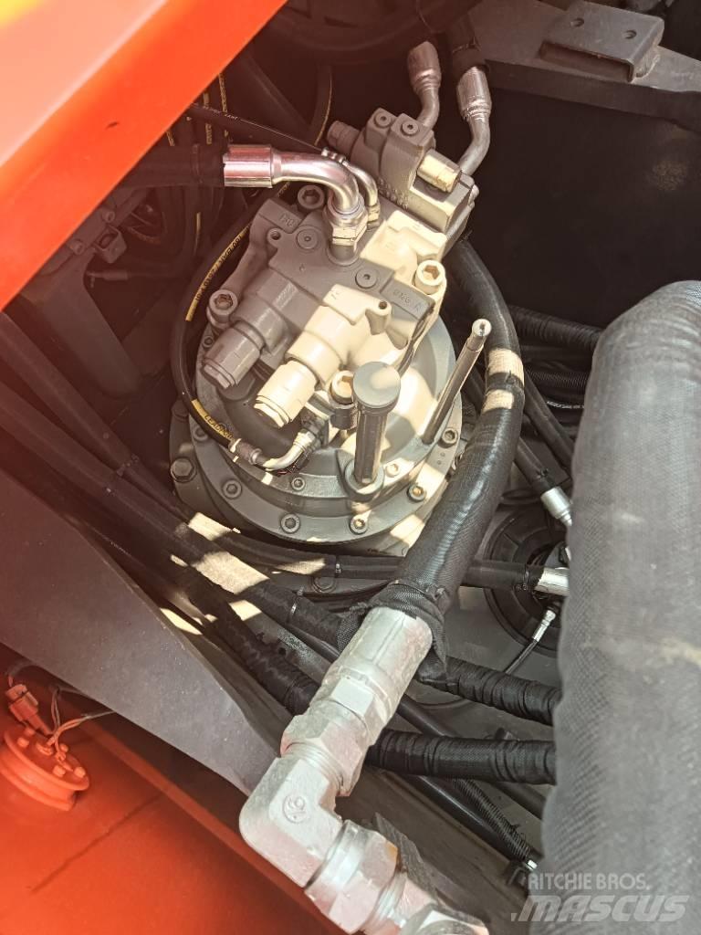 Hitachi ZX 240 Bageri guseničari