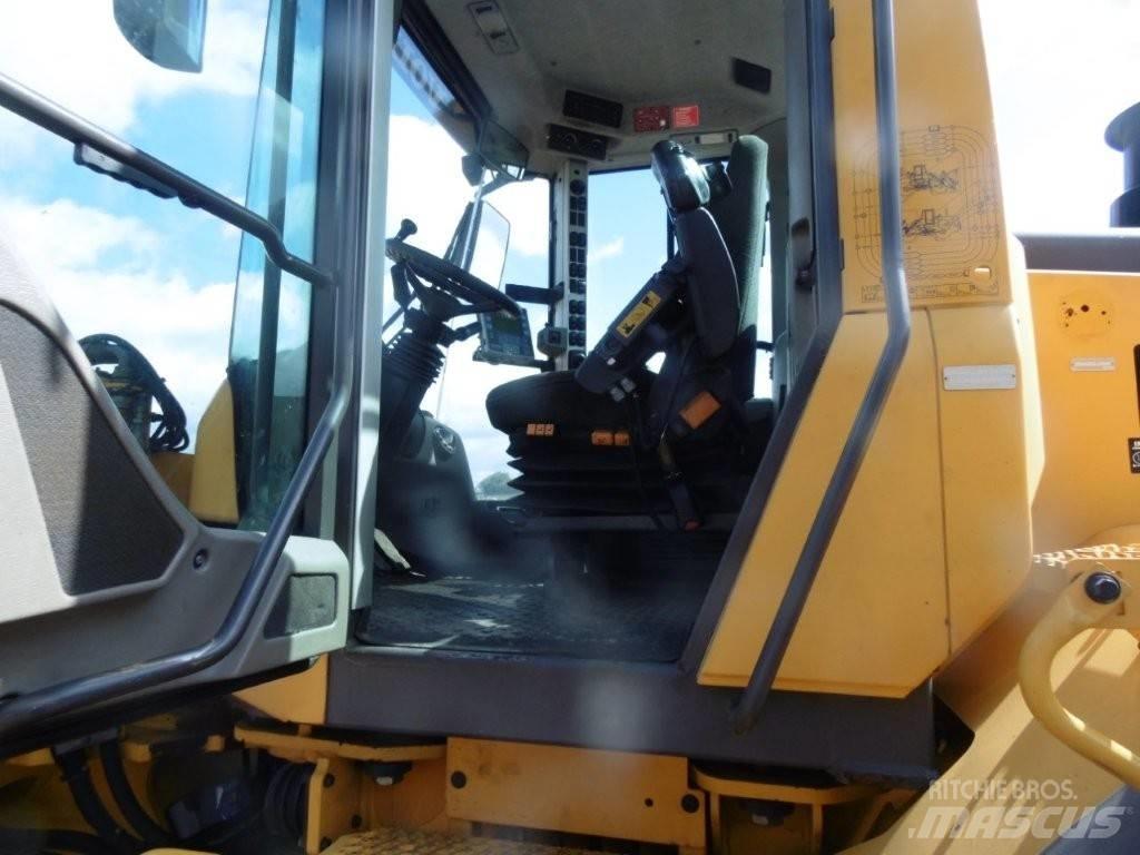 Volvo L 120 F Utovarivači na točkove