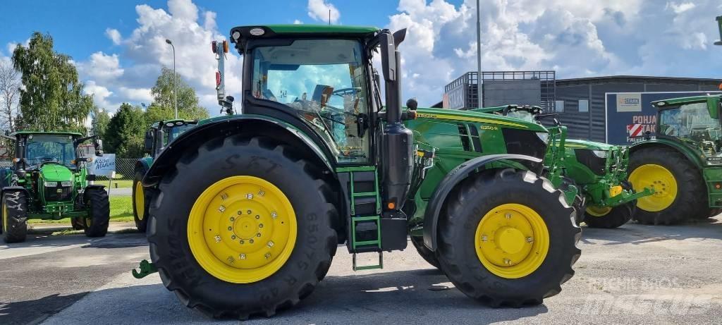 John Deere 6250 R Traktori