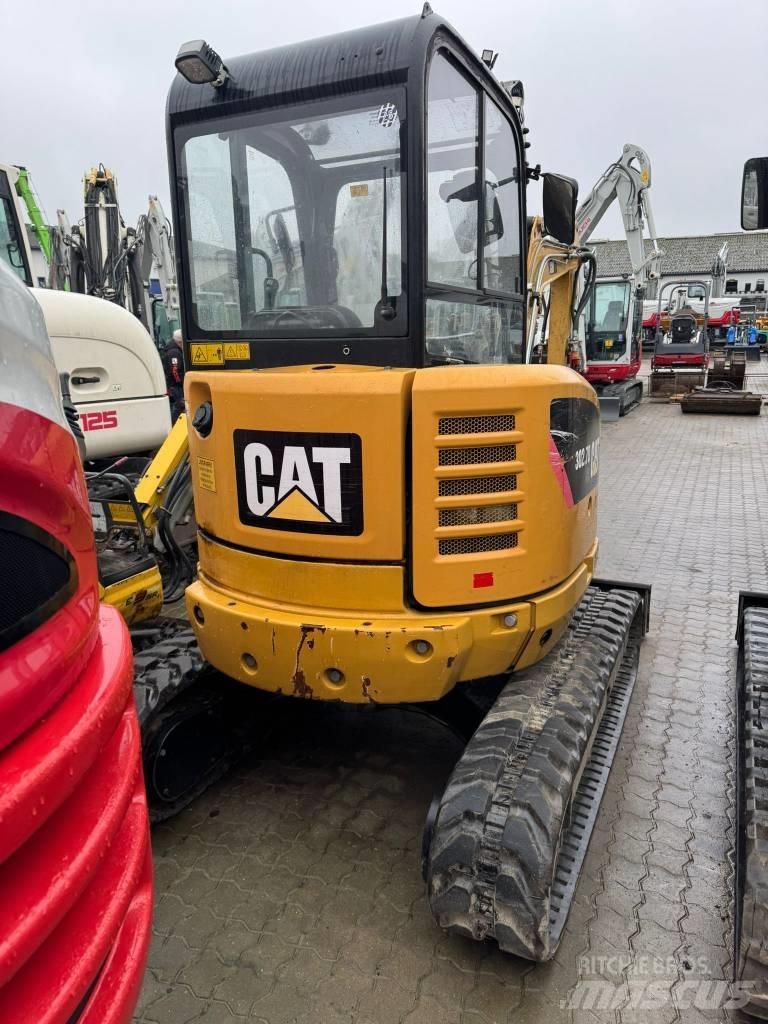 CAT 302.7 D Mini bageri < 7t