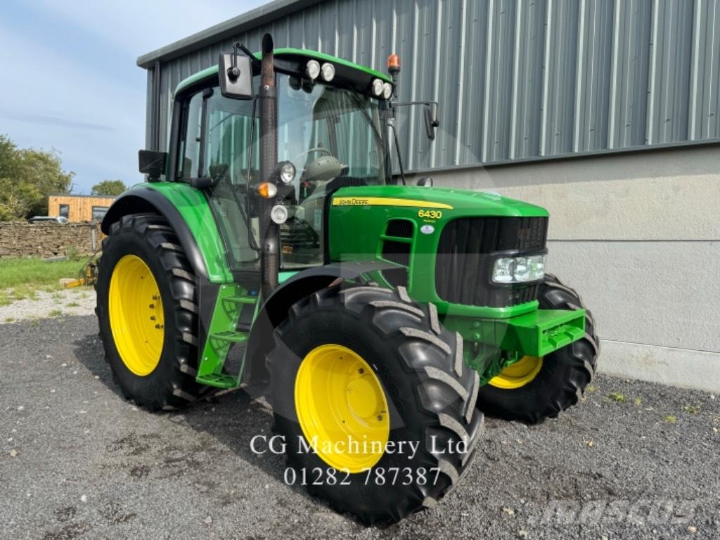 John Deere 6130 R Traktori