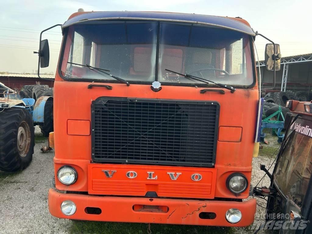 Volvo F 88 Kiperi kamioni