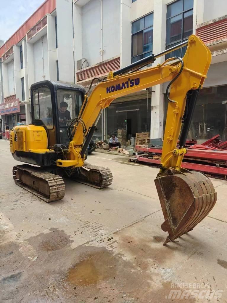 Komatsu PC 35 R-8 Bageri guseničari