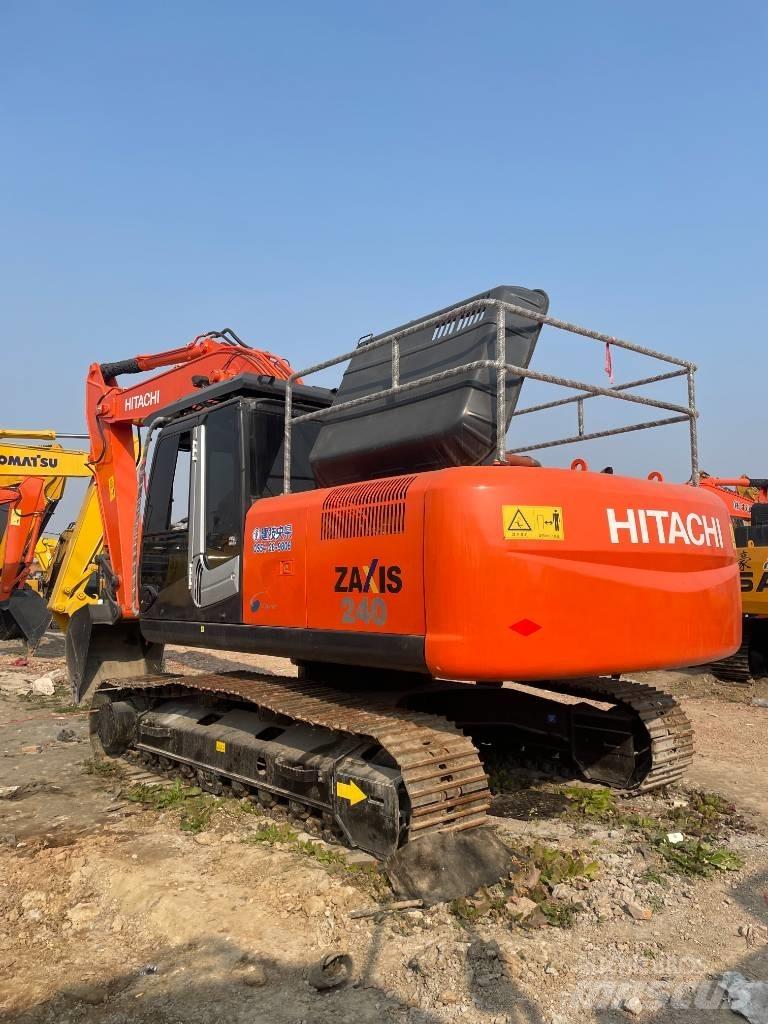 Hitachi ZX 240 Bageri guseničari