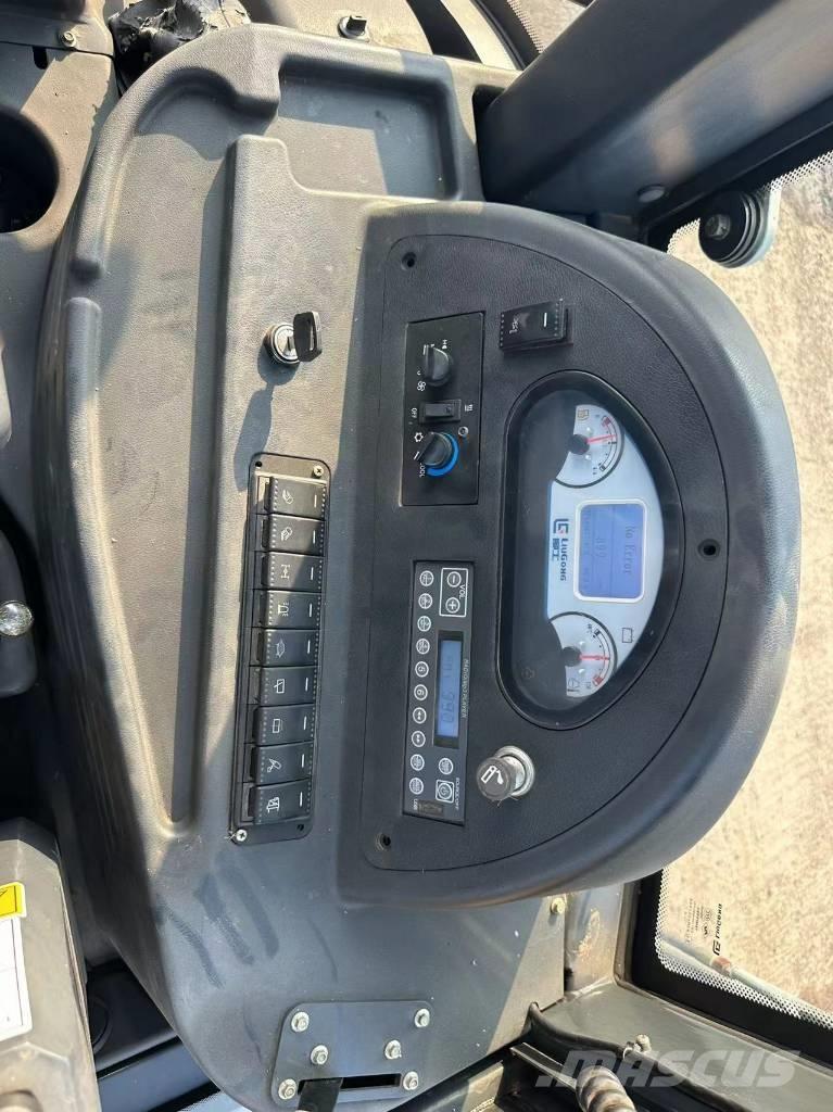 LiuGong CLG 777 A Rovokopači