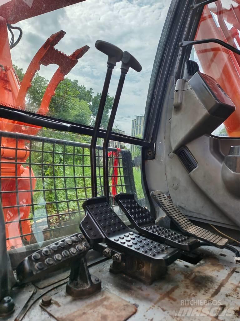 Hitachi EX 200-3 Bageri guseničari