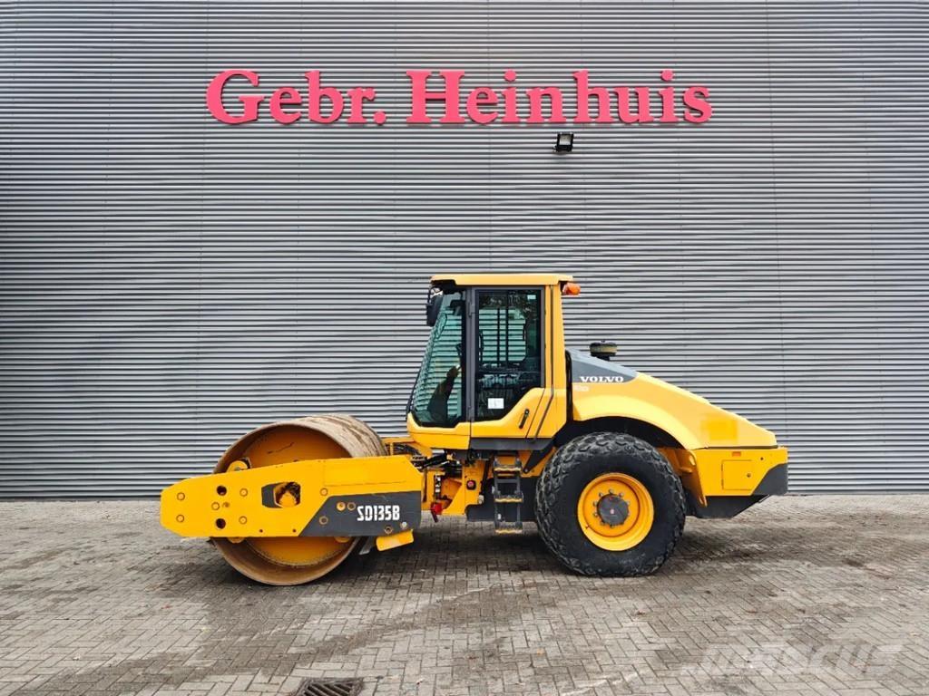 Volvo SD135B Gumeni valjci na točkovima