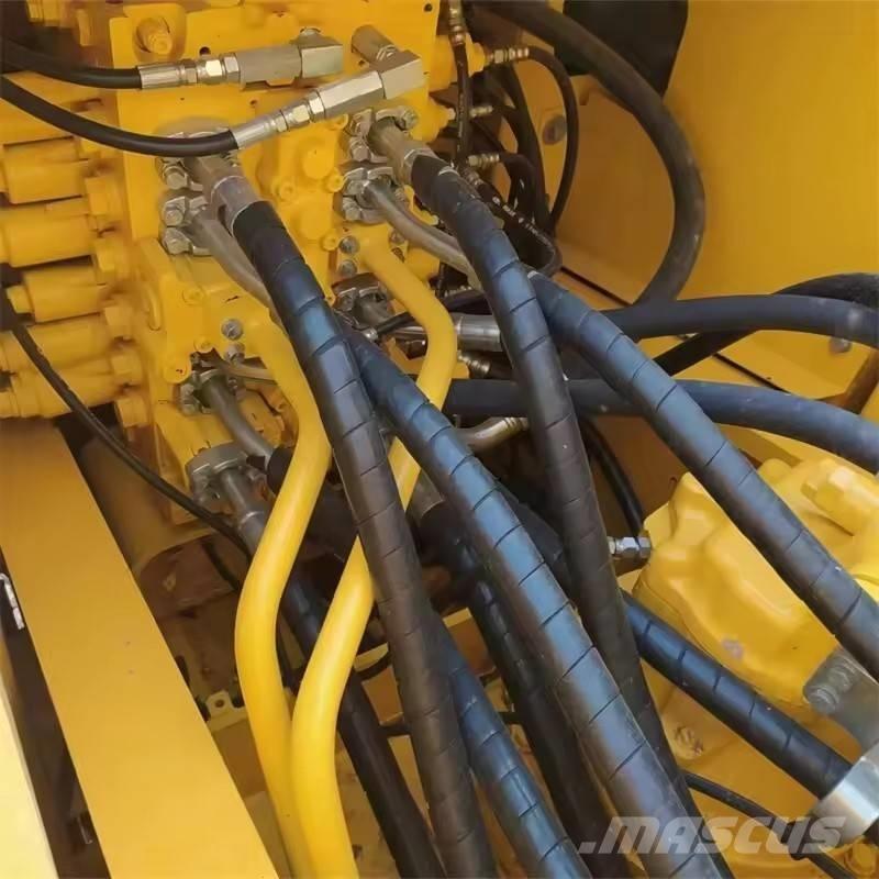Komatsu PC 200 Bageri guseničari