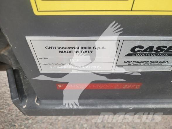 CASE 221F Utovarivači na točkove