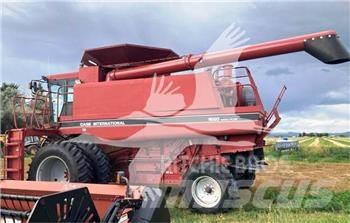 Case IH 1680 Kombajni