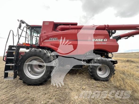 Case IH 8250 Kombajni