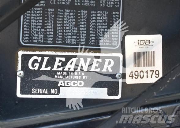 Gleaner R62 Kombajni