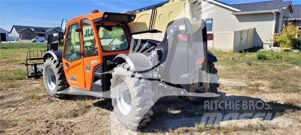 JLG 742 Teleskopski viljuškari