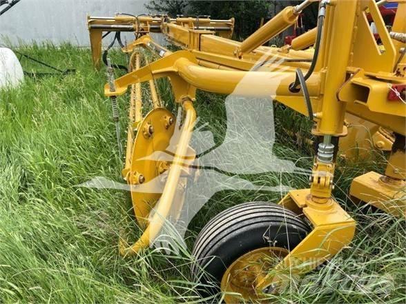 Vermeer R2800 Okretači i sakupljači sena