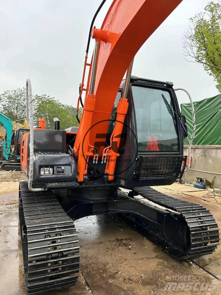Hitachi ZX 120-6 Midi bageri 7t – 12t