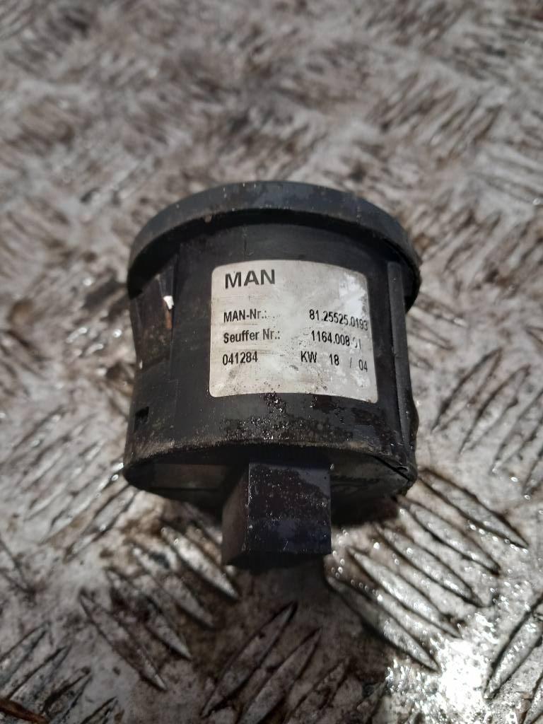 MAN TGA  81255250193 Kabine i unutrašnjost