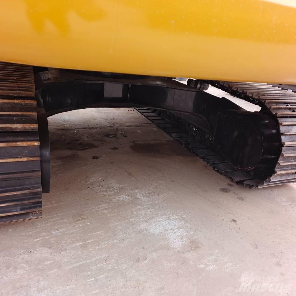 CAT 320D Bageri guseničari