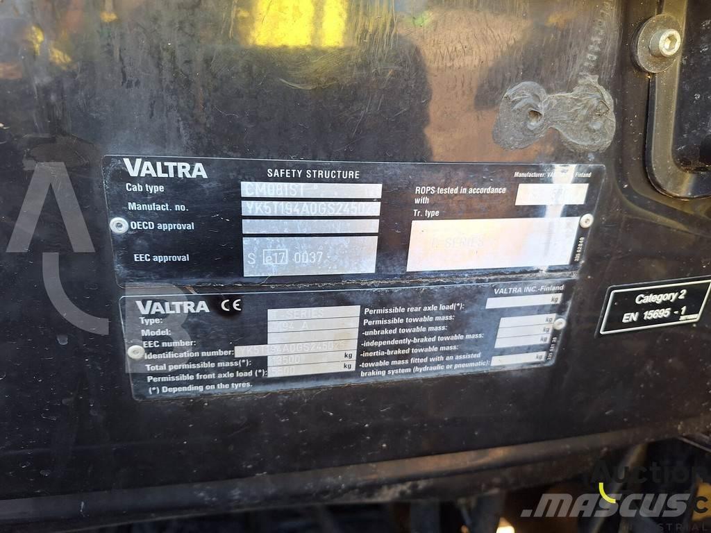 Valtra T 194 A Traktori