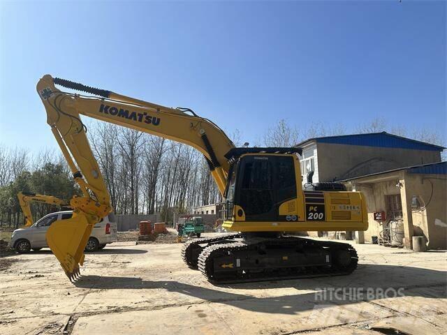 Komatsu PC200-8 Bageri guseničari