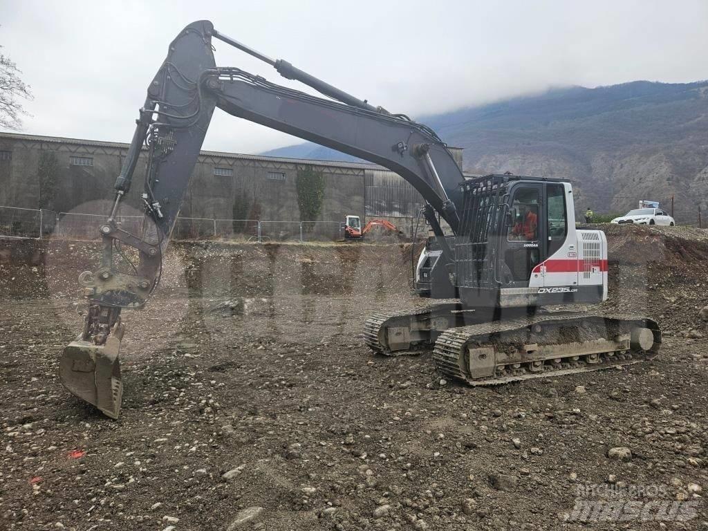 Doosan DX 235 LCR Bageri guseničari