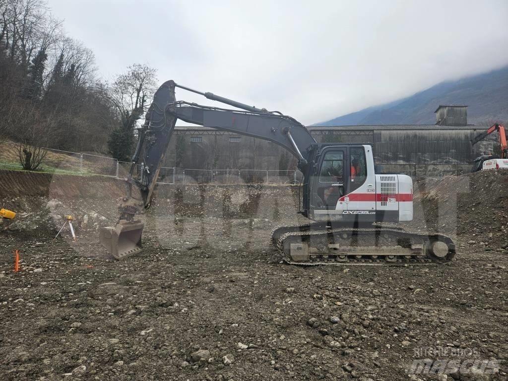 Doosan DX 235 LCR Bageri guseničari