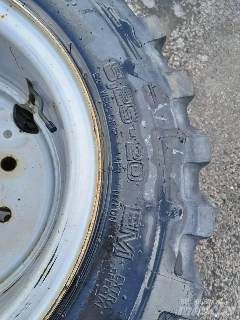 Mitas 8,25-20 Hjul Gume, točkovi i felne