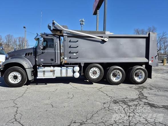 Mack GRANITE 64FR Kiperi kamioni
