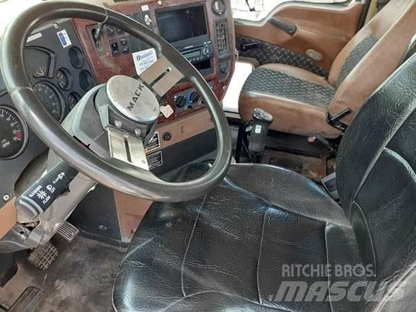 Mack GRANITE GU713 Tegljači
