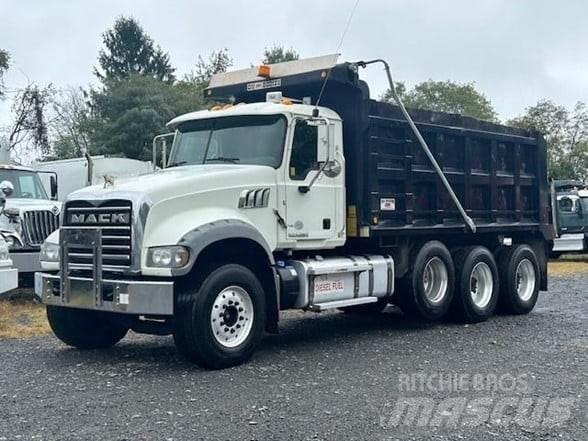 Mack GRANITE GU713 Kiperi kamioni