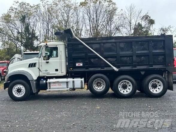Mack GRANITE GU713 Kiperi kamioni