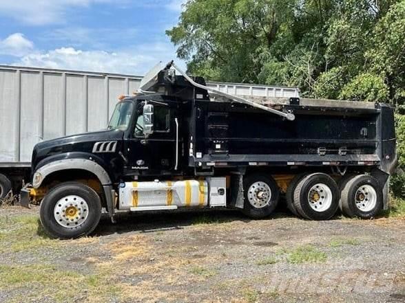 Mack GRANITE GU713 Kiperi kamioni