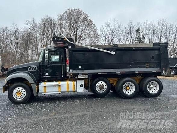 Mack GRANITE GU713 Kiperi kamioni