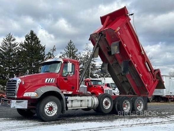 Mack GRANITE GU813 Kiperi kamioni
