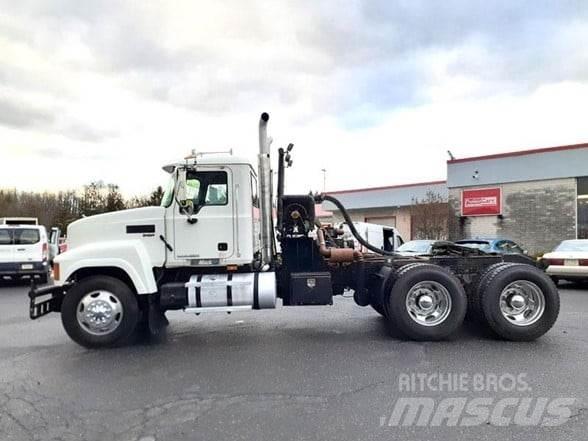 Mack PINNACLE CHU613 Tegljači