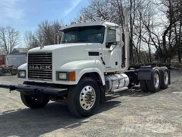 Mack PINNACLE CHU613 Tegljači