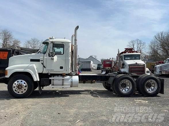 Mack PINNACLE CHU613 Tegljači