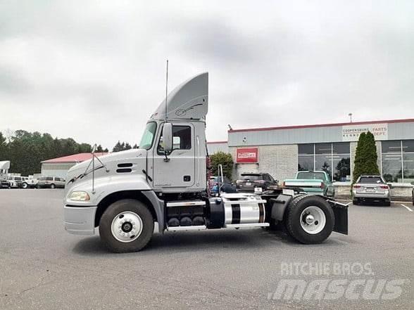 Mack PINNACLE CXU612 Tegljači