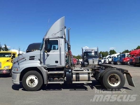 Mack PINNACLE CXU612 Tegljači