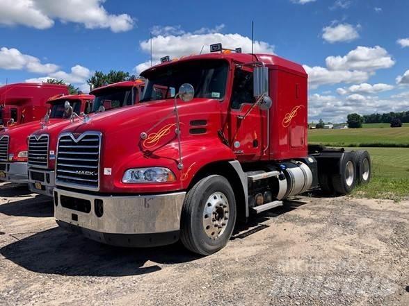 Mack PINNACLE CXU613 Tegljači
