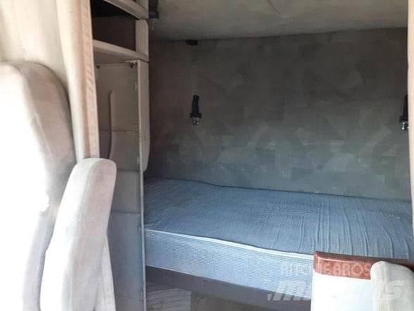 Volvo VNL64T670 Tegljači