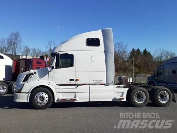 Volvo VNL64T670 Tegljači