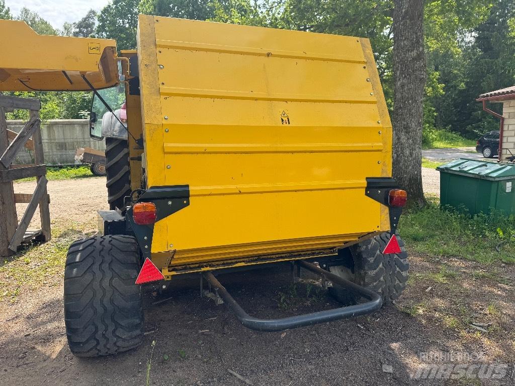 New Holland BR 6090 Prese/balirke za rolo bale
