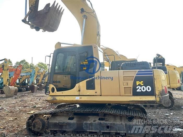 Komatsu PC200-8 Bageri guseničari