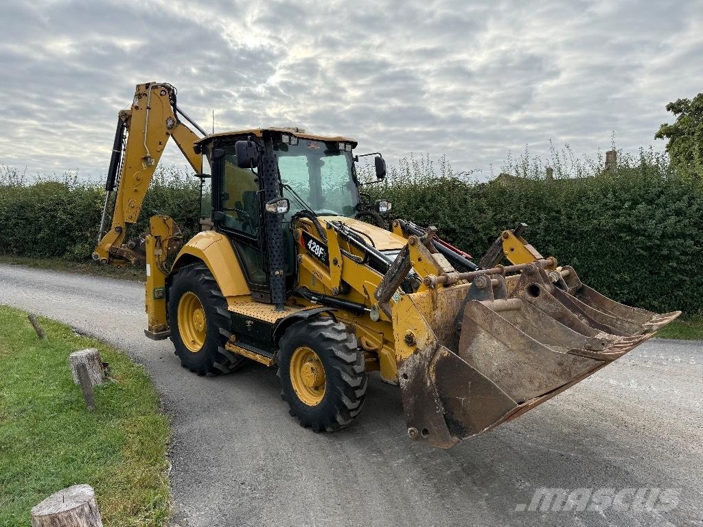 CAT 428 F Rovokopači