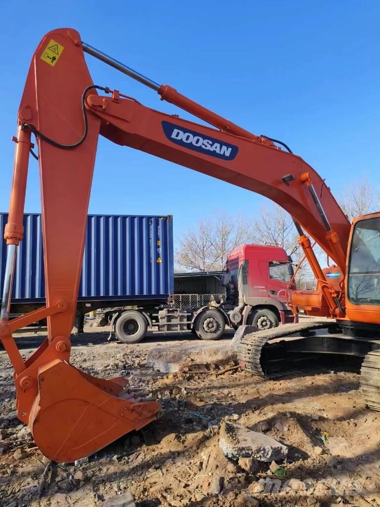 Doosan DH225LC-7 Bageri guseničari