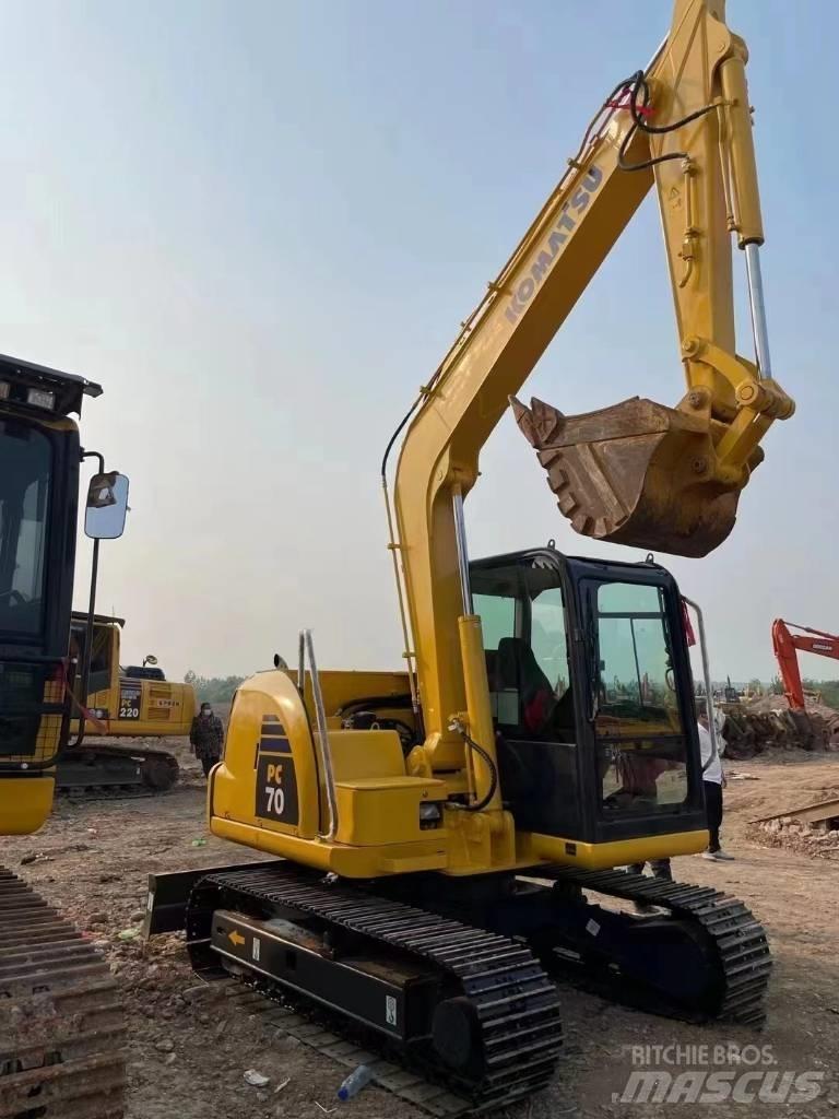 Komatsu PC70-8 Bageri guseničari