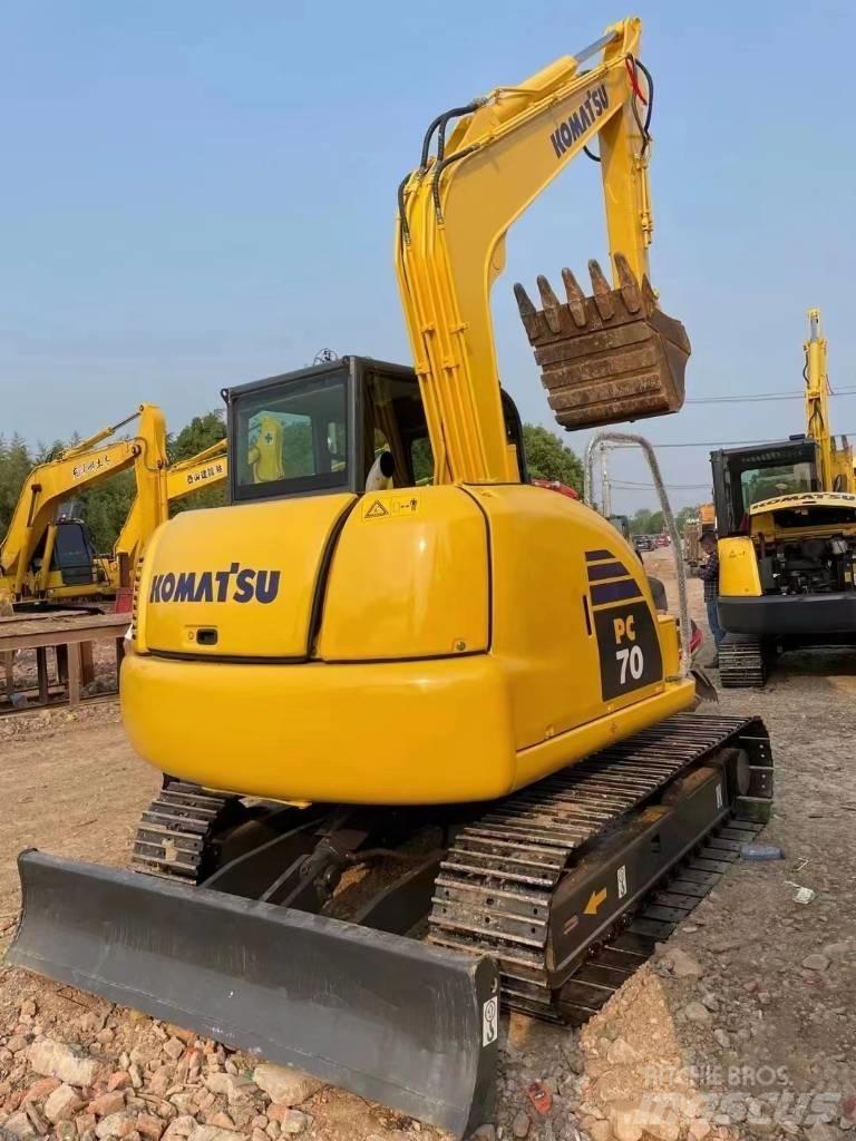 Komatsu PC70-8 Bageri guseničari