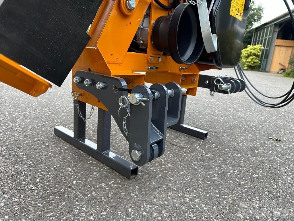 Ferri T320A Kosilice za livade