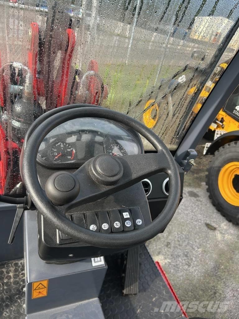 Flexitrac 1248 Cab Višenamenski utovarivači